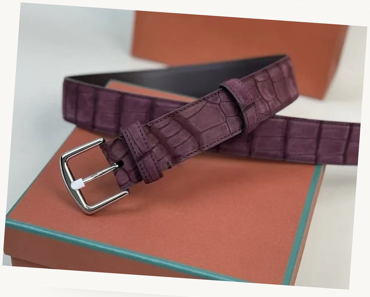 Bordeaux Nubuck Belt