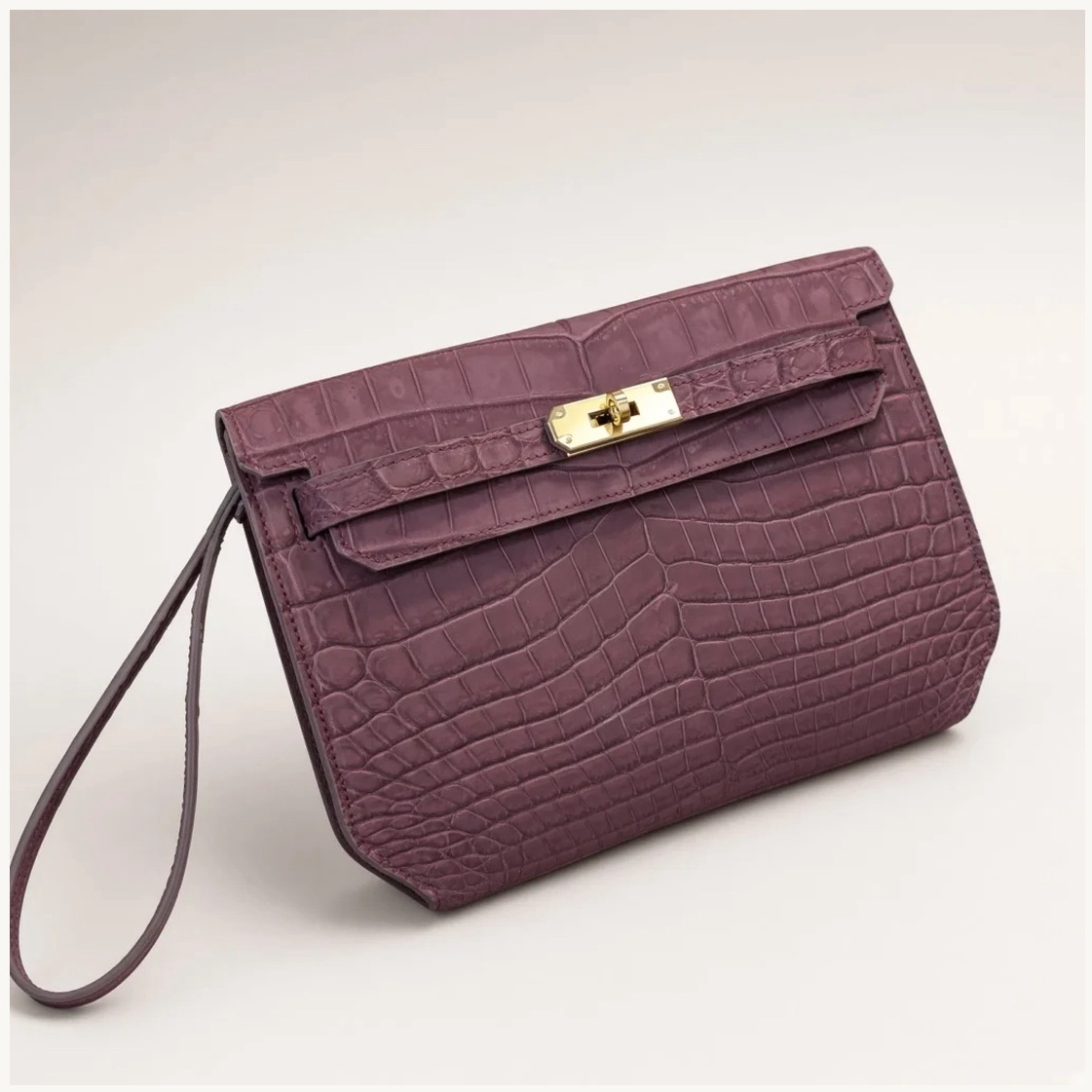 Bordeaux Nubuck Pouch
